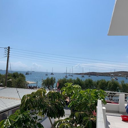 Family Apartment Livadia Beach Parikia パロス島 エクステリア 写真
