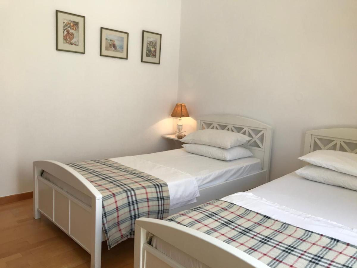 Family Apartment Livadia Beach Parikia パロス島 エクステリア 写真