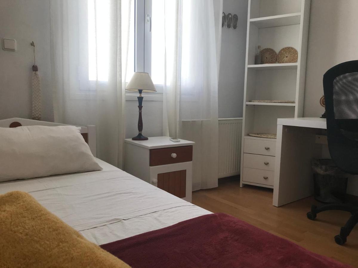 Family Apartment Livadia Beach Parikia パロス島 エクステリア 写真