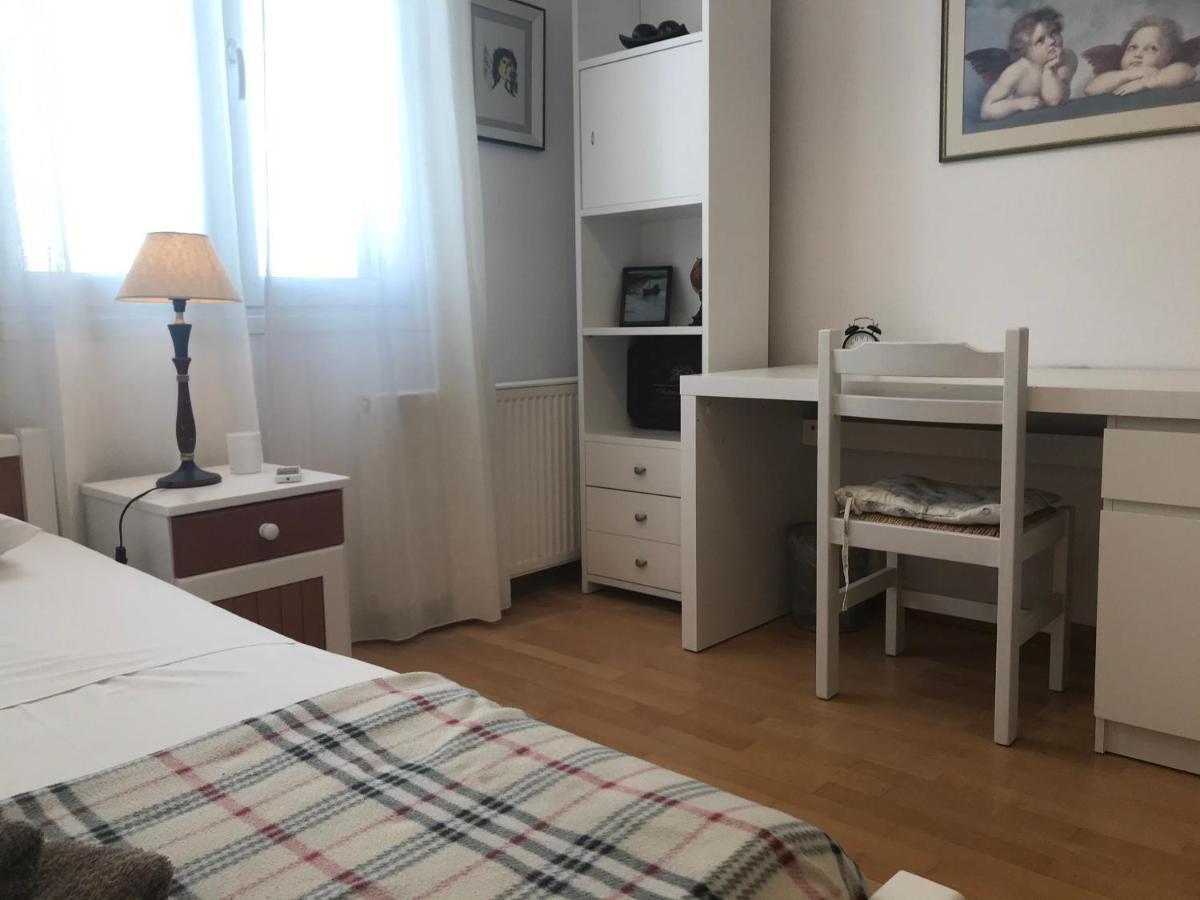 Family Apartment Livadia Beach Parikia パロス島 エクステリア 写真
