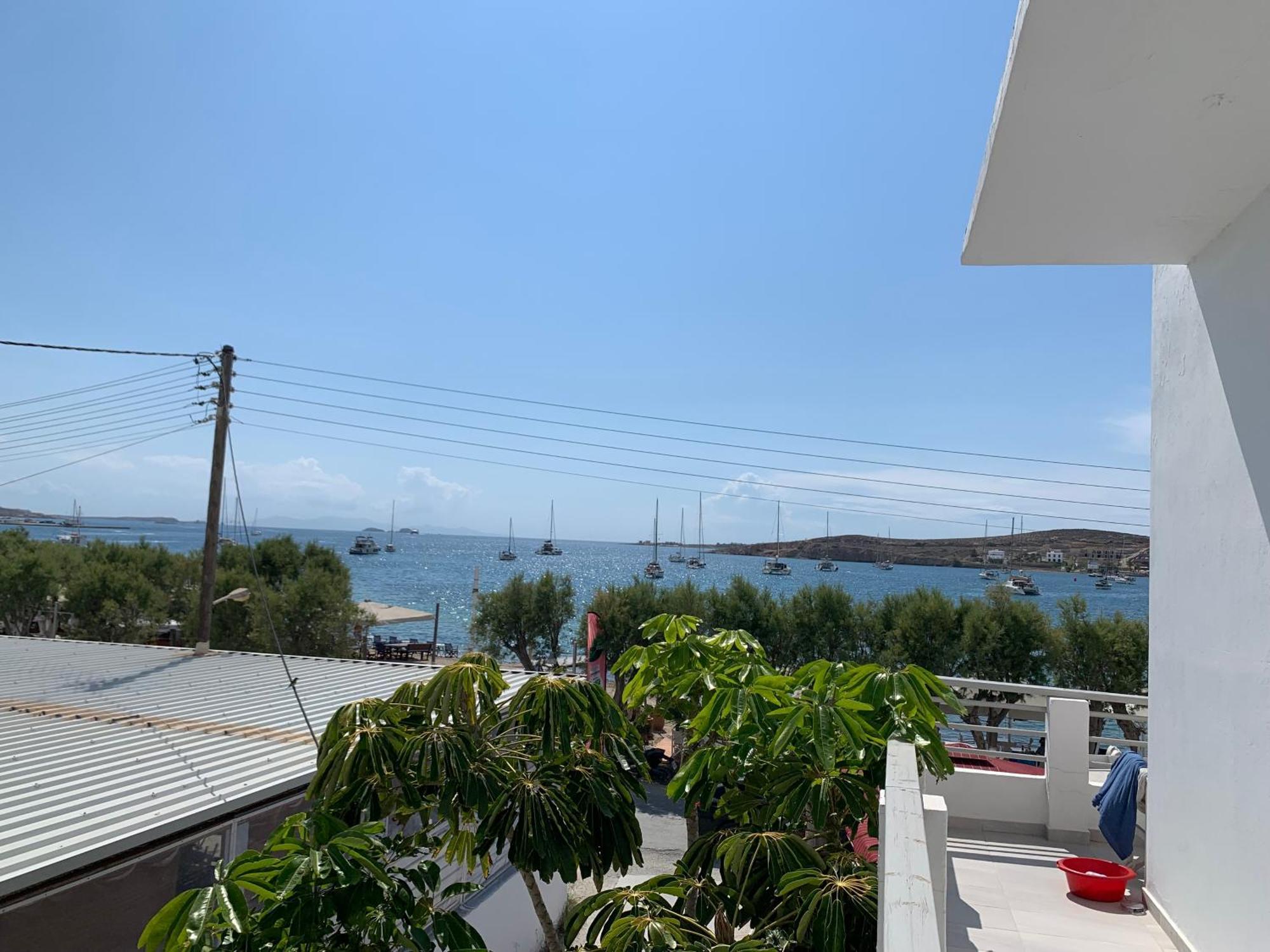Family Apartment Livadia Beach Parikia パロス島 エクステリア 写真
